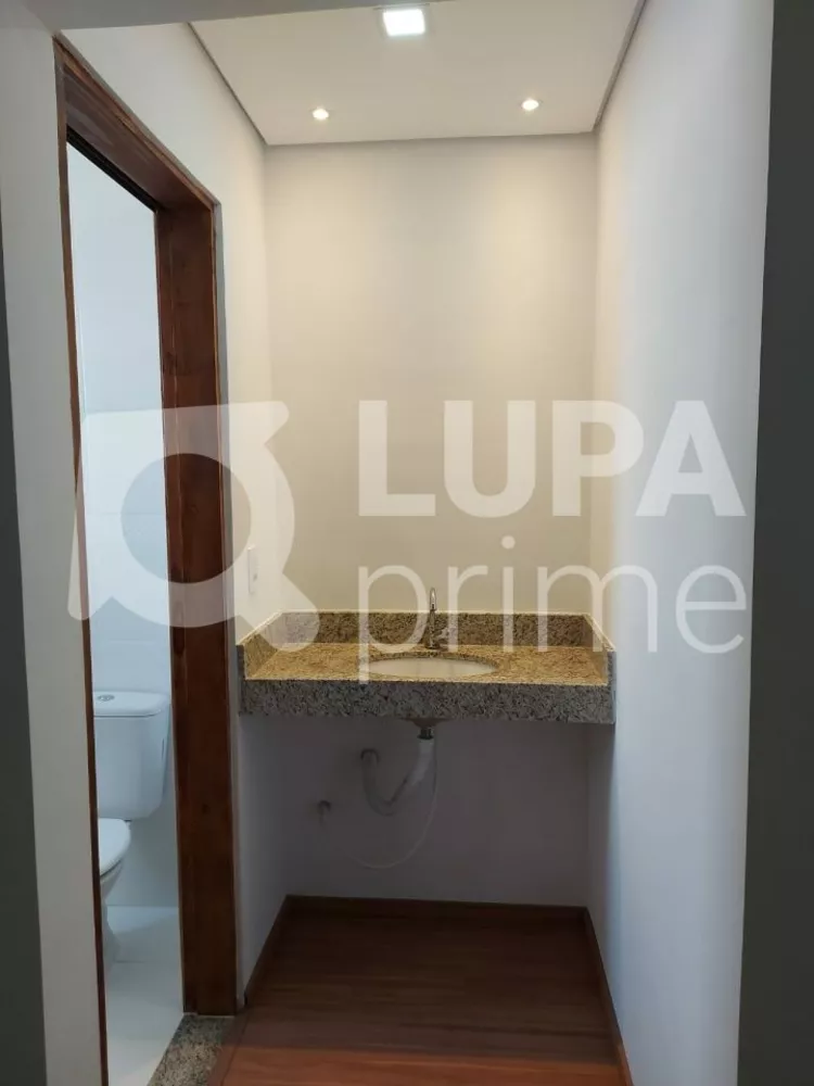 Casa à venda com 2 quartos, 80m² - Foto 12