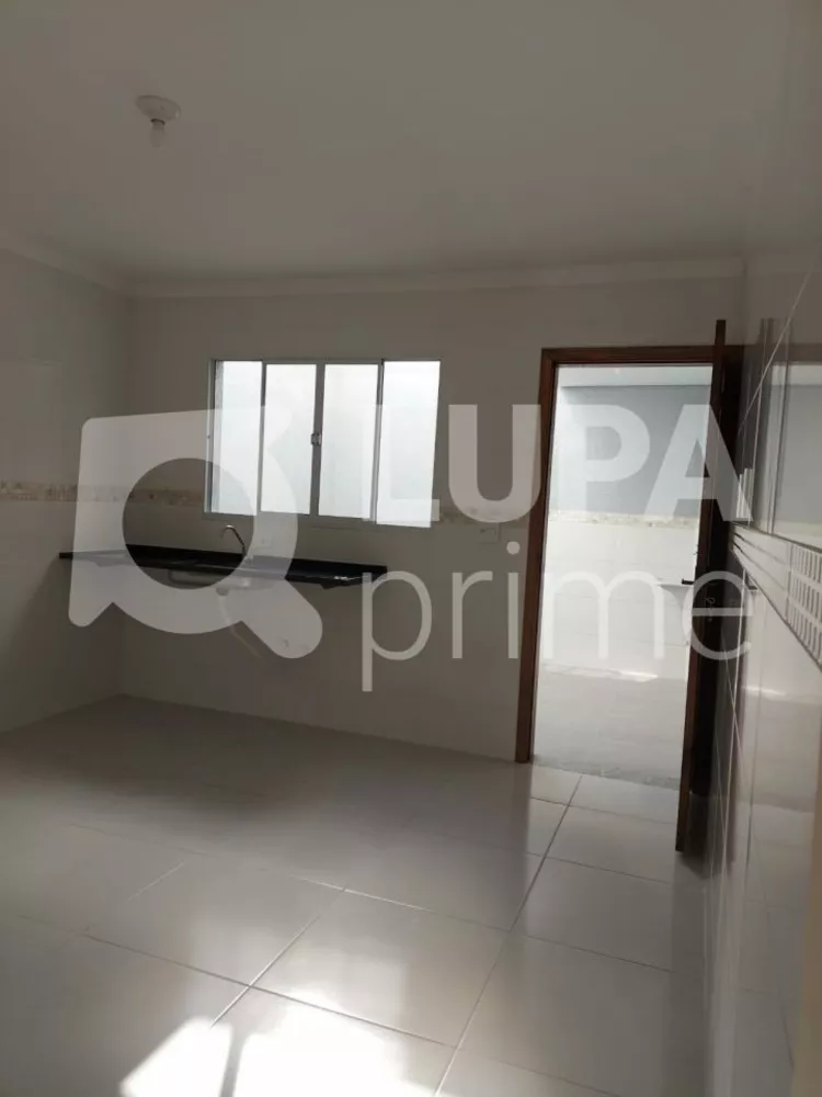 Casa à venda com 2 quartos, 80m² - Foto 1