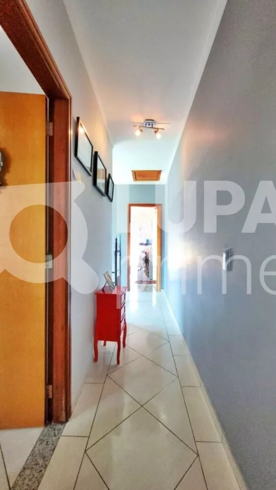 Casa à venda com 3 quartos, 150m² - Foto 4