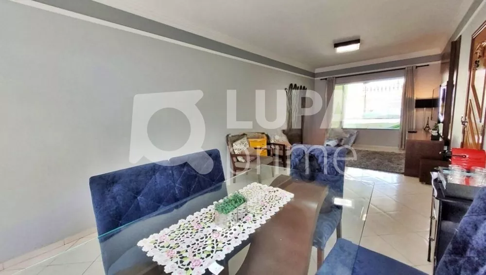 Casa à venda com 3 quartos, 150m² - Foto 2