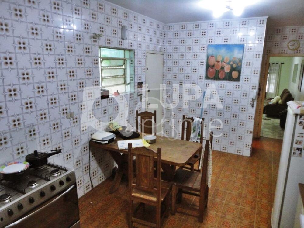 Casa, 3 quartos, 244 m² - Foto 1