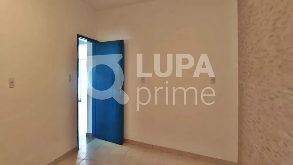 Casa à venda com 3 quartos, 61m² - Foto 4