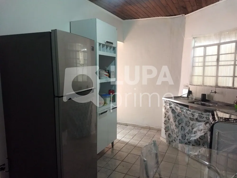 Casa, 3 quartos, 200 m² - Foto 2