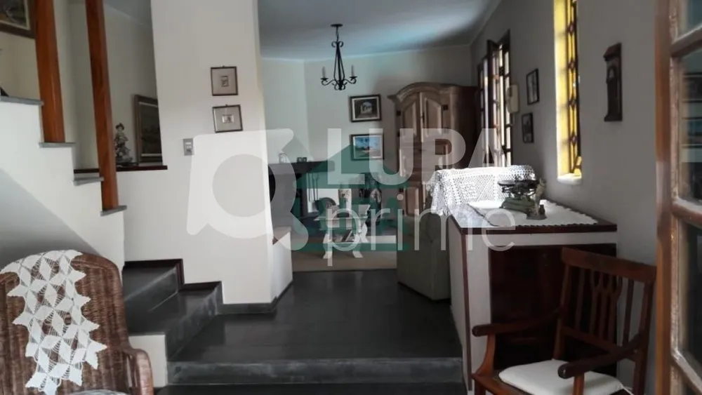 Casa, 5 quartos, 338 m² - Foto 1