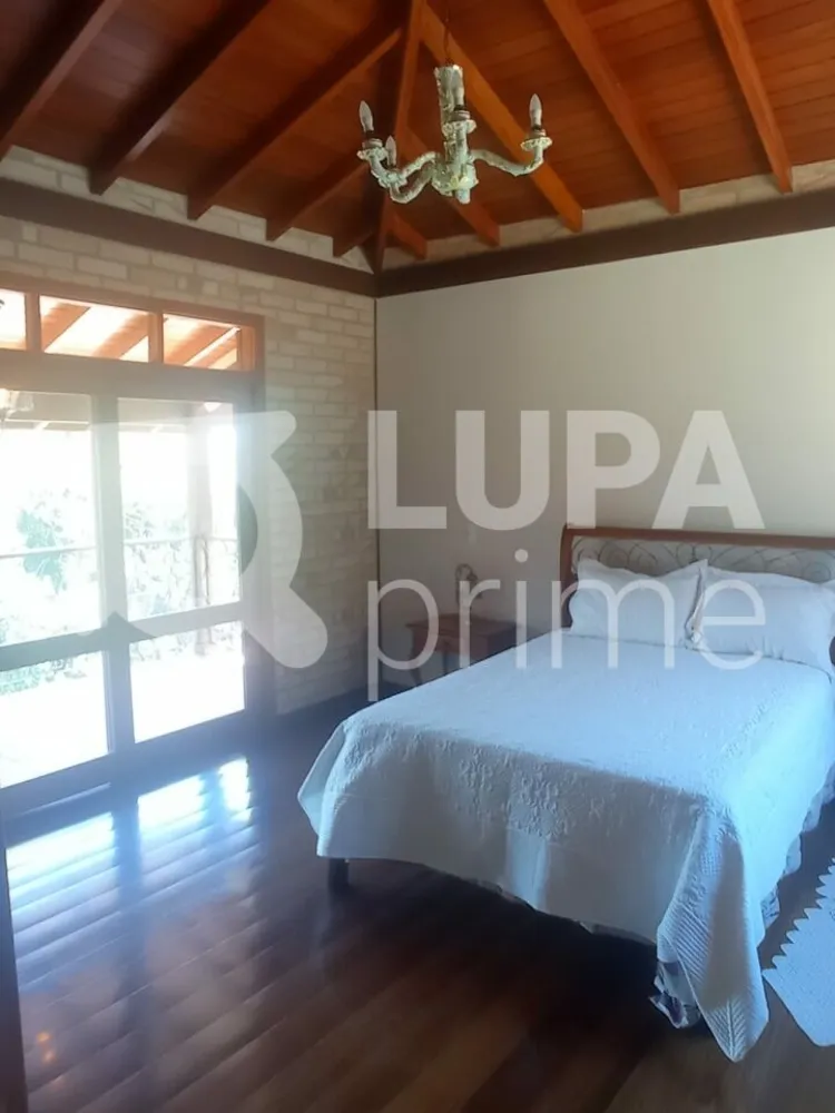 Casa, 3 quartos, 600 m² - Foto 2