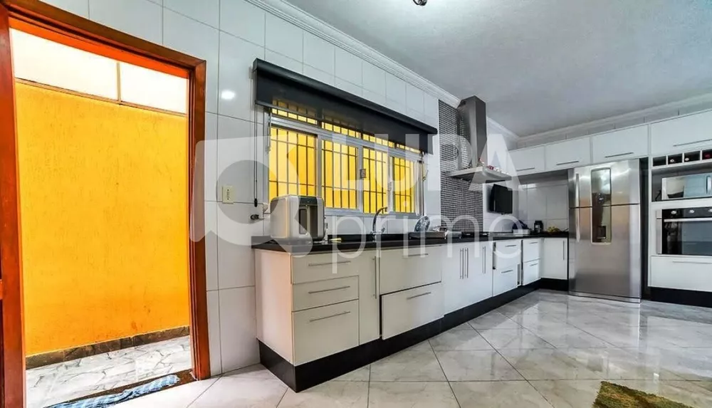 Casa à venda com 2 quartos, 240m² - Foto 12