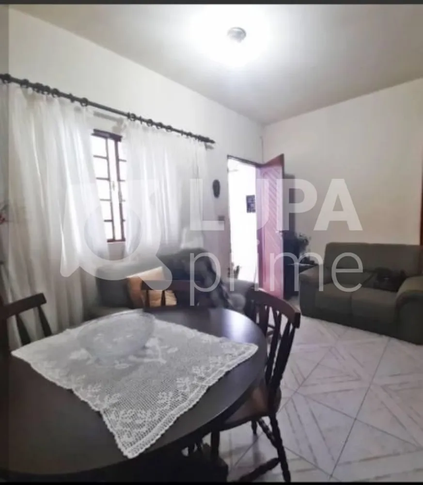 Casa, 1 quarto, 70 m² - Foto 1