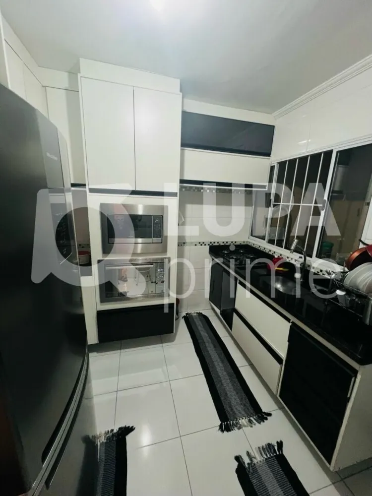 Apartamento, 2 quartos, 72 m² - Foto 1