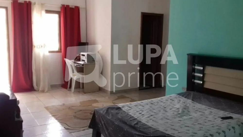Casa, 3 quartos, 210 m² - Foto 9