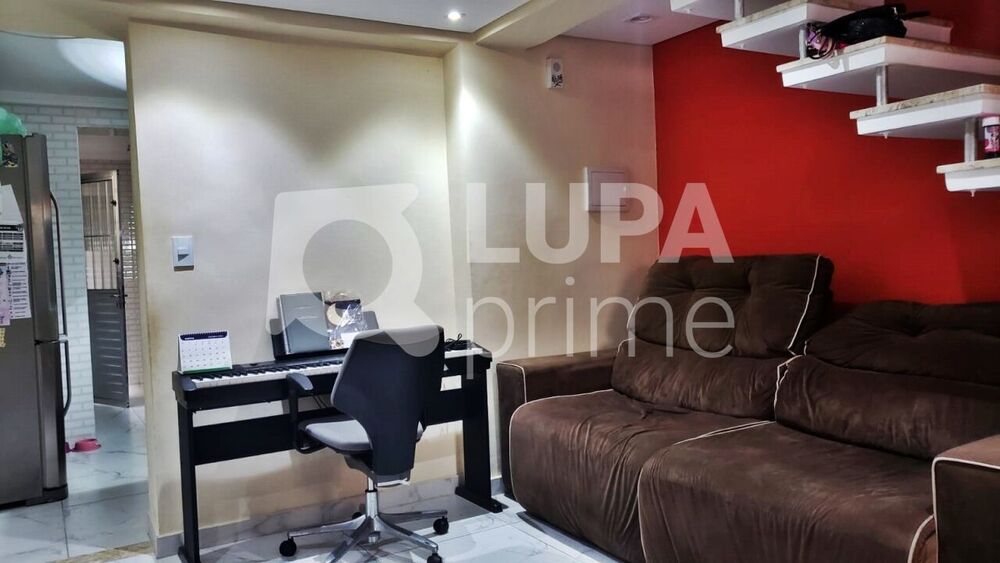 Casa à venda com 2 quartos, 92m² - Foto 2