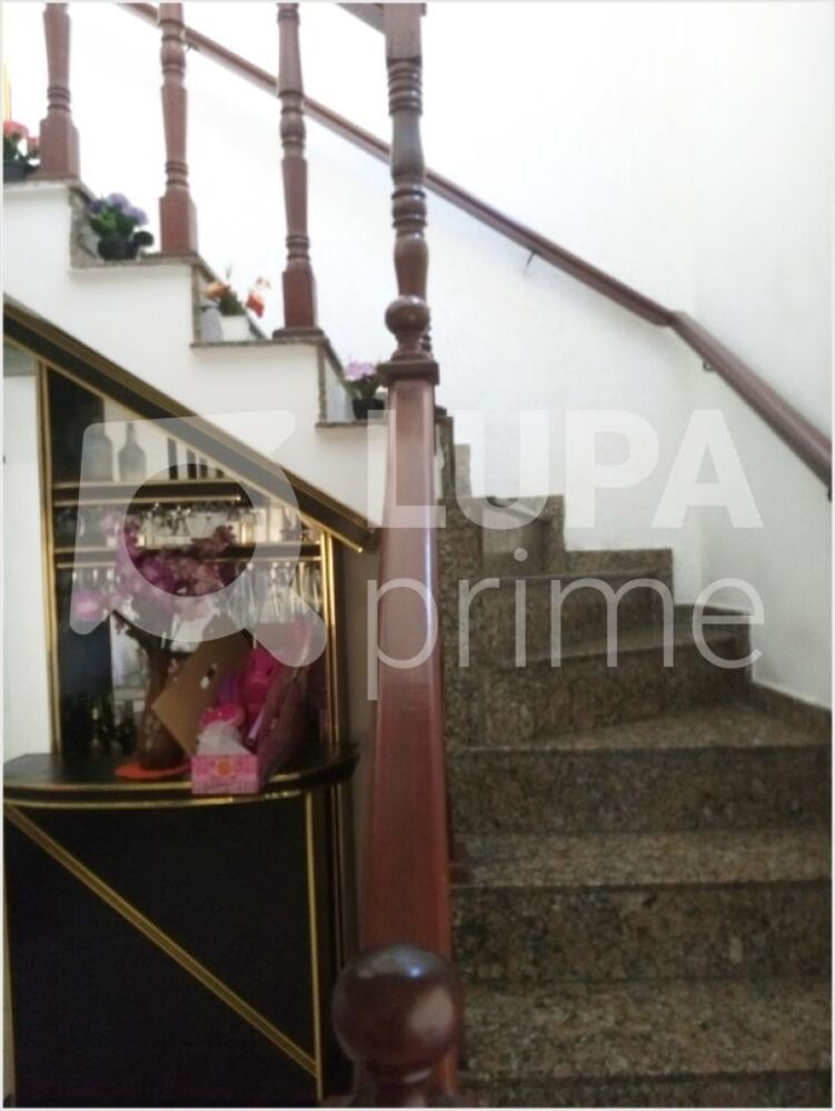 Casa à venda com 3 quartos, 175m² - Foto 2