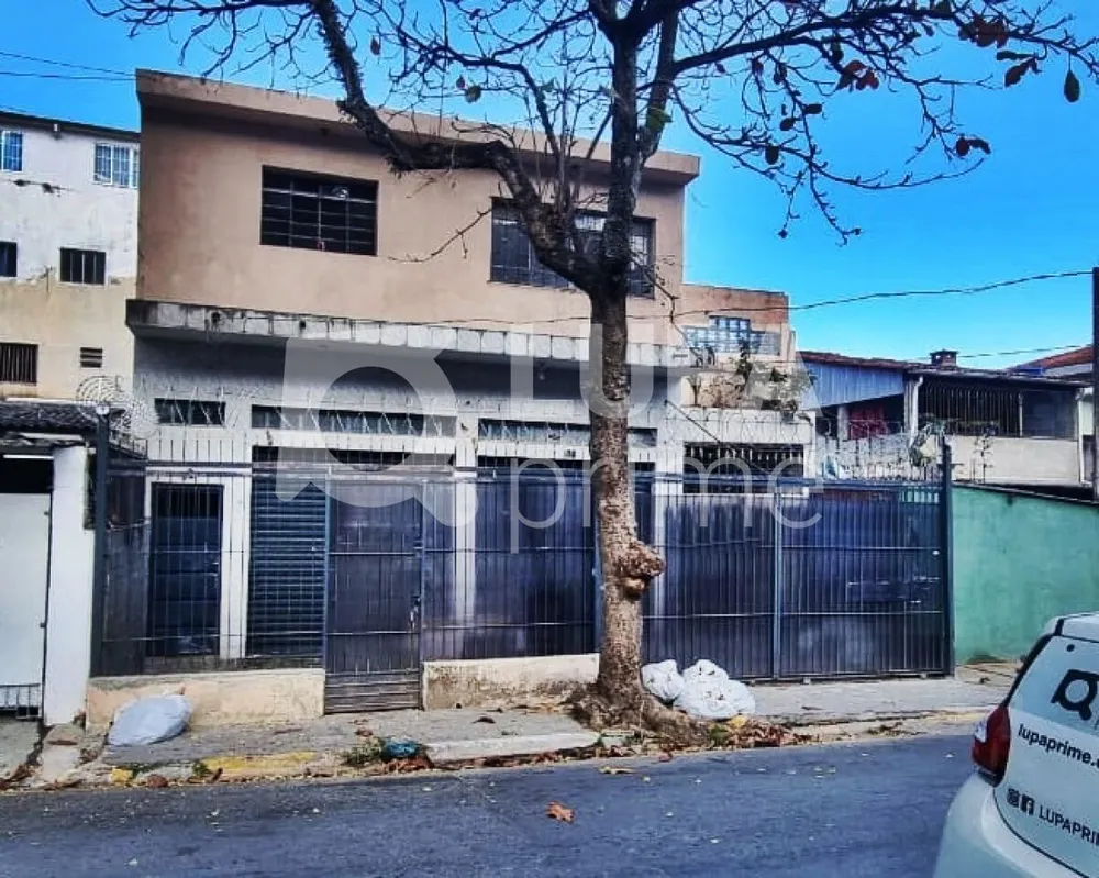 Casa, 4 quartos, 309 m² - Foto 2