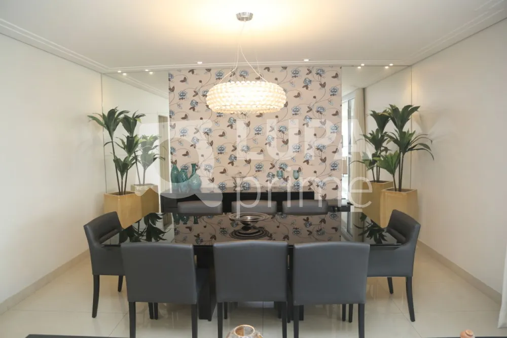 Apartamento, 3 quartos, 250 m² - Foto 1
