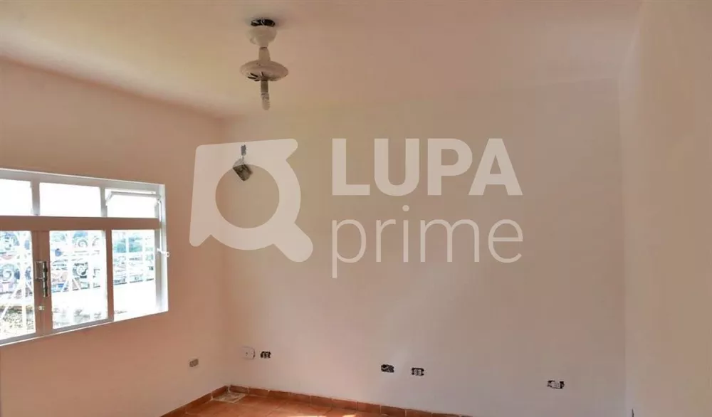 Casa à venda com 6 quartos, 128m² - Foto 3