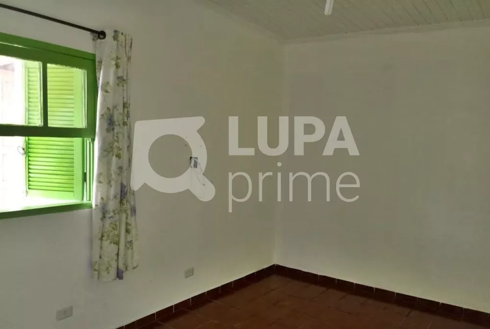 Casa à venda com 6 quartos, 128m² - Foto 4