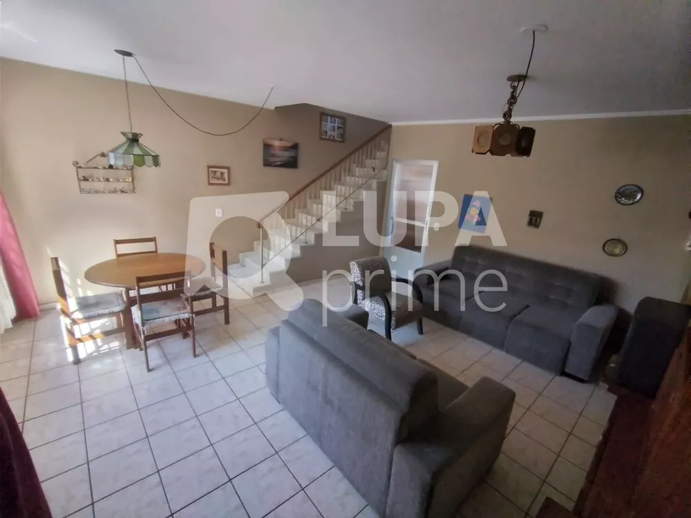 Casa à venda com 3 quartos, 185m² - Foto 4