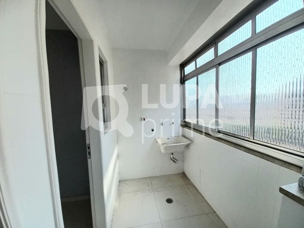 Apartamento, 3 quartos, 140 m² - Foto 2