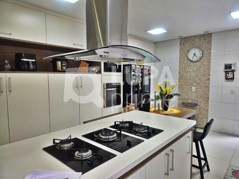 Casa, 3 quartos, 267 m² - Foto 8