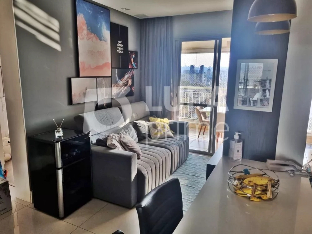 Apartamento à venda com 2 quartos, 68m² - Foto 4