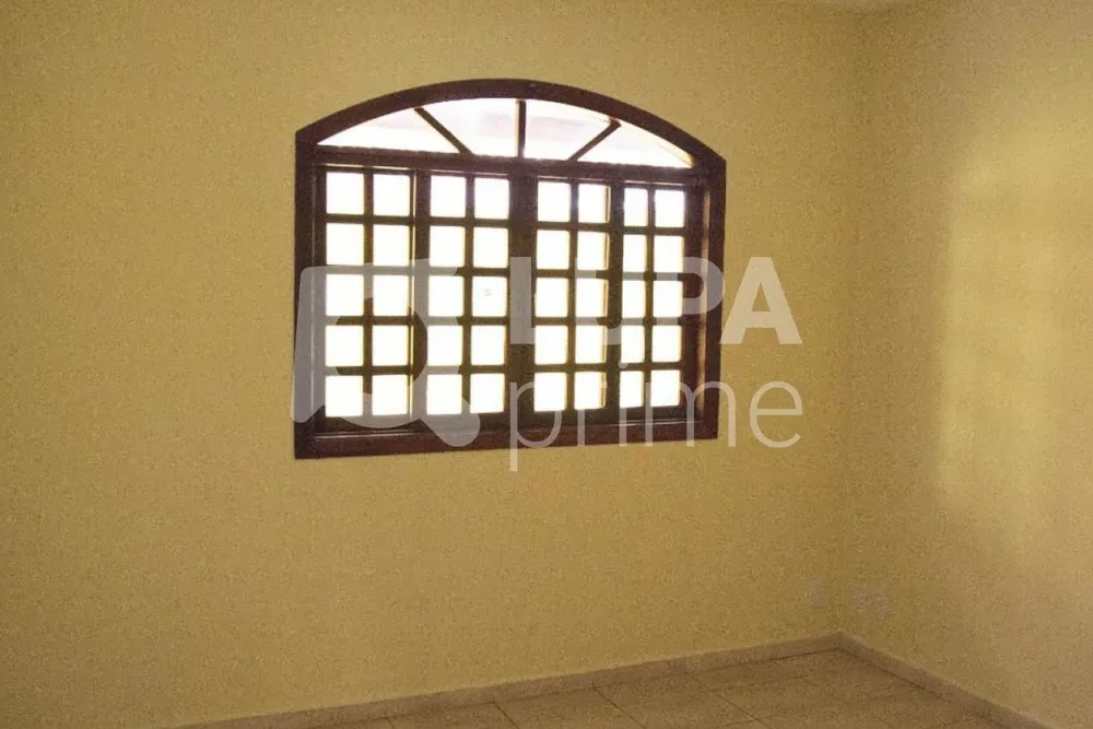 Casa, 4 quartos, 252 m² - Foto 1