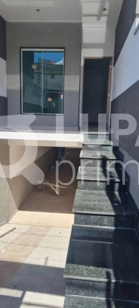 Casa à venda com 3 quartos, 135m² - Foto 3