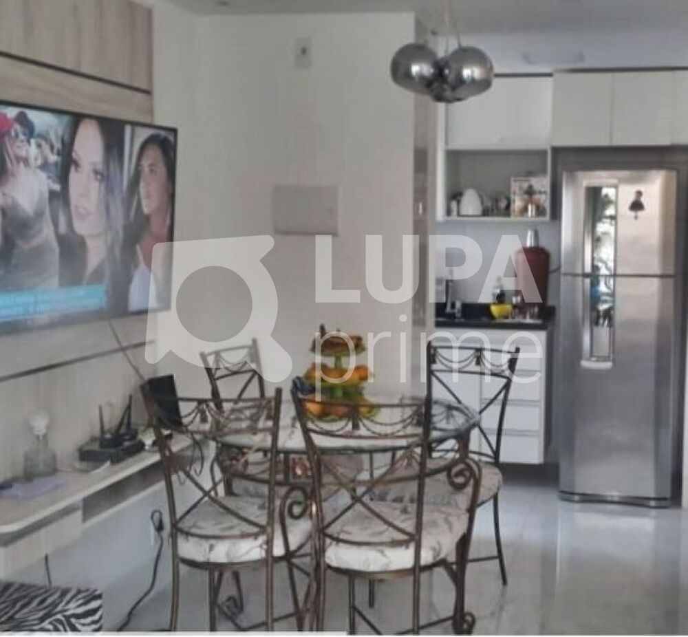 Apartamento à venda com 2 quartos, 60m² - Foto 2