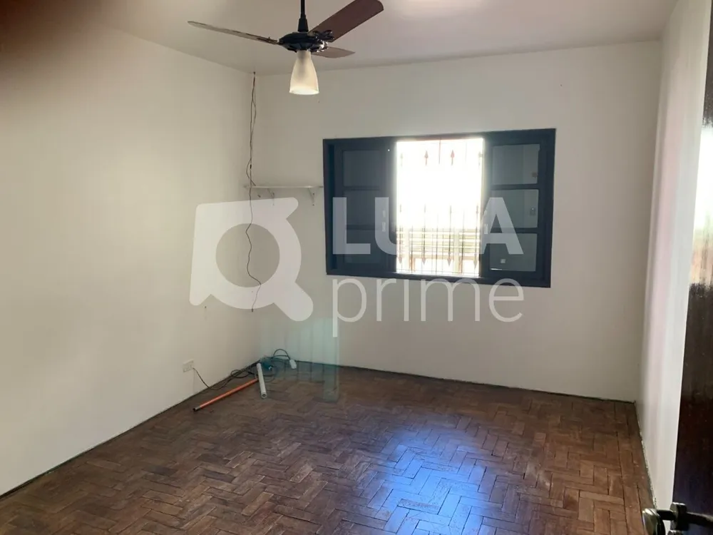 Casa, 3 quartos, 200 m² - Foto 2