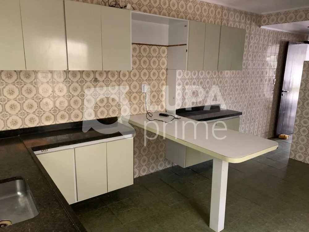 Casa, 3 quartos, 200 m² - Foto 14