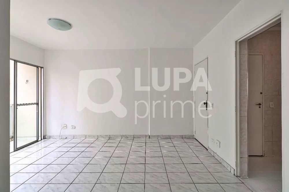 Apartamento à venda com 2 quartos, 70m² - Foto 2