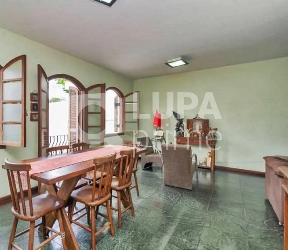 Casa, 3 quartos, 220 m² - Foto 6