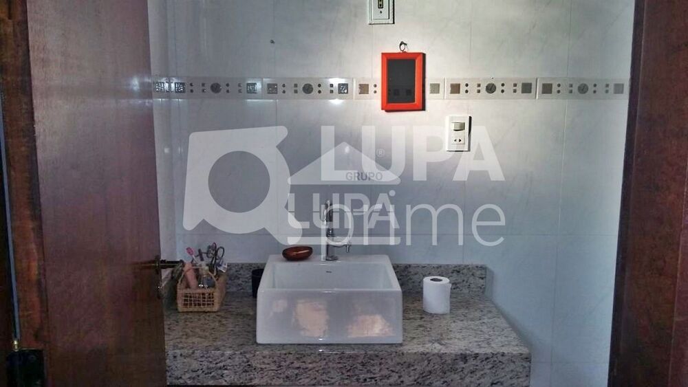 Casa, 4 quartos, 276 m² - Foto 1