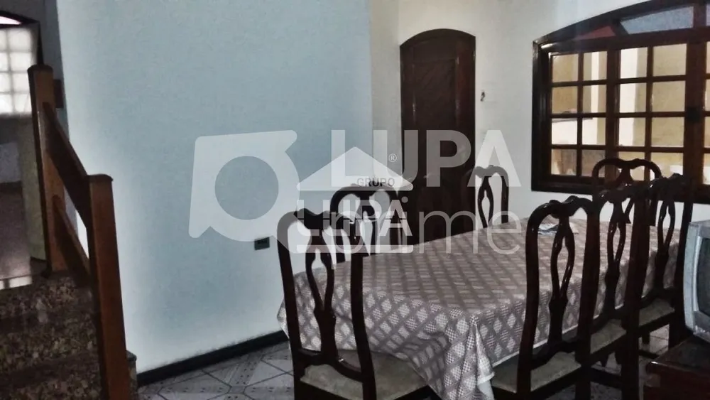 Casa, 4 quartos, 276 m² - Foto 3