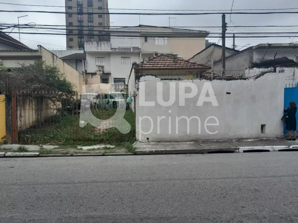 Terreno à venda com 2 quartos, 240m² - Foto 2