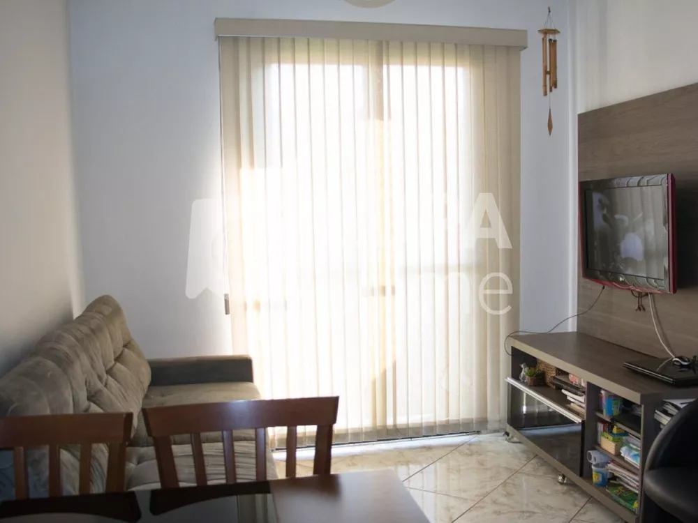 Apartamento à venda com 2 quartos, 50m² - Foto 2