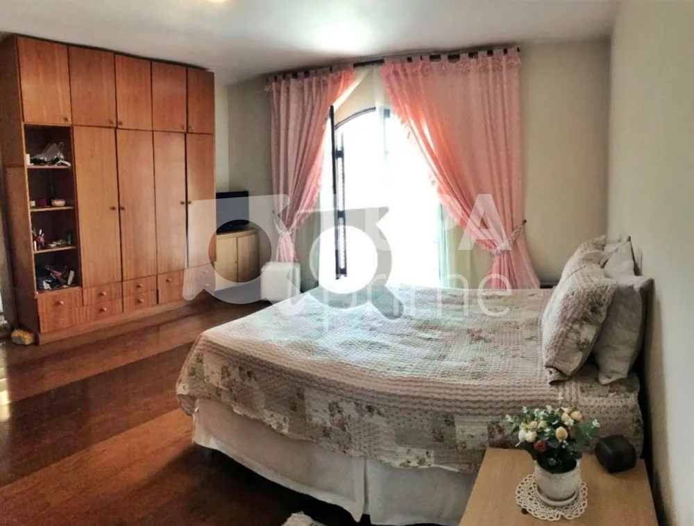 Casa, 4 quartos, 243 m² - Foto 10