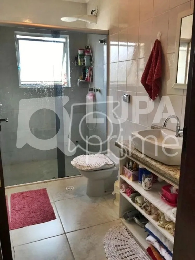 Casa, 4 quartos, 243 m² - Foto 3