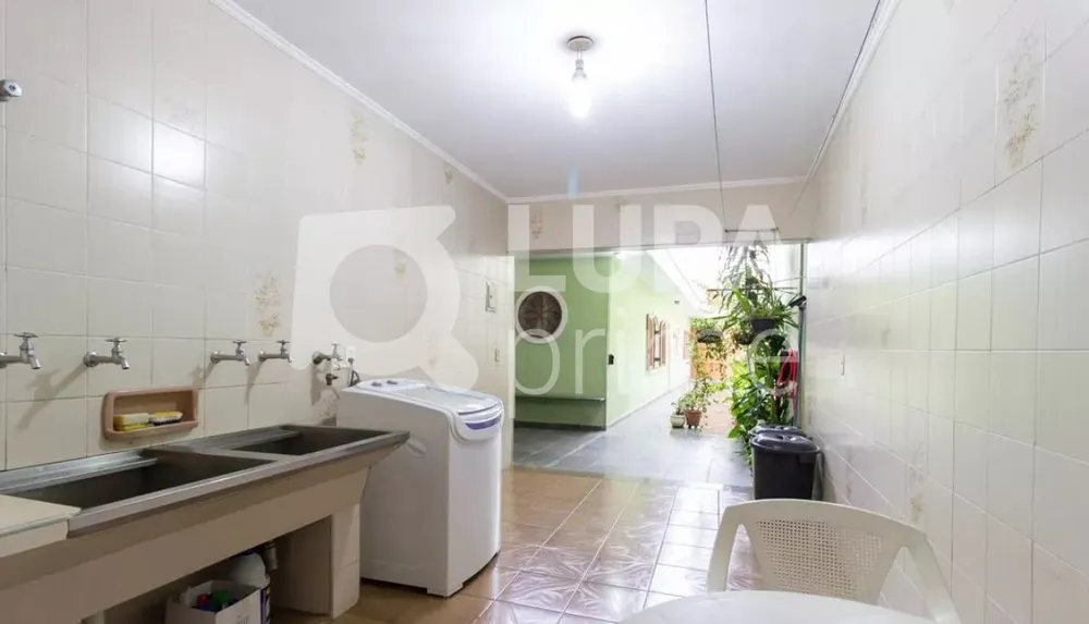 Casa, 3 quartos, 178 m² - Foto 1
