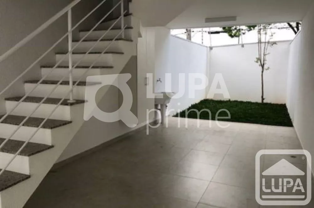 Casa à venda com 3 quartos, 112m² - Foto 11