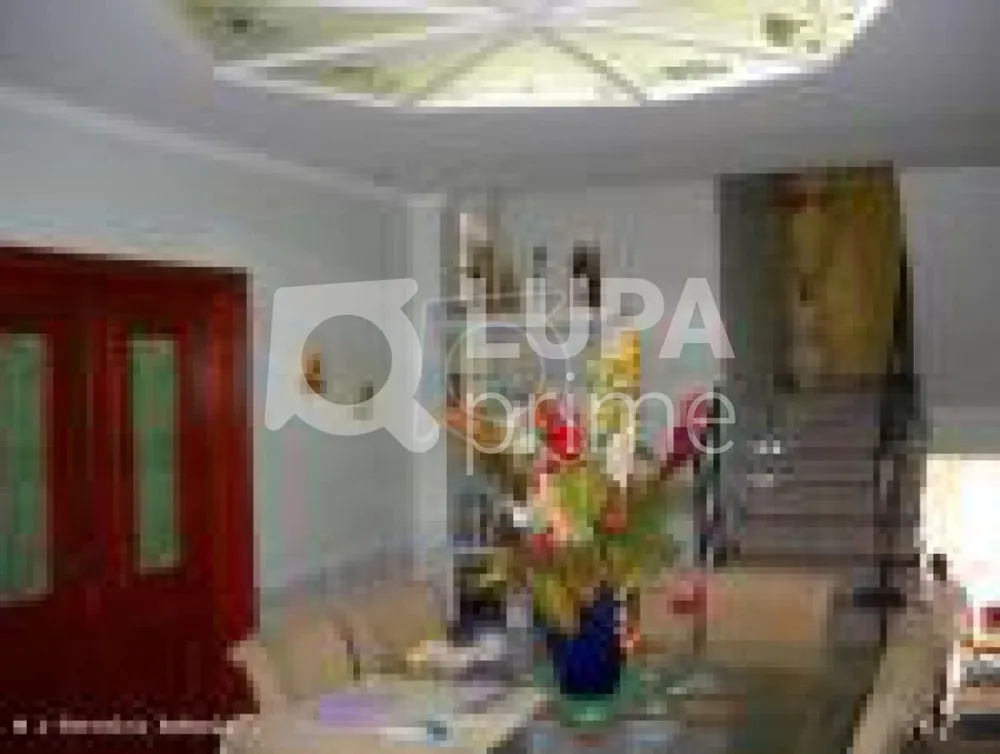 Casa, 4 quartos, 230 m² - Foto 1