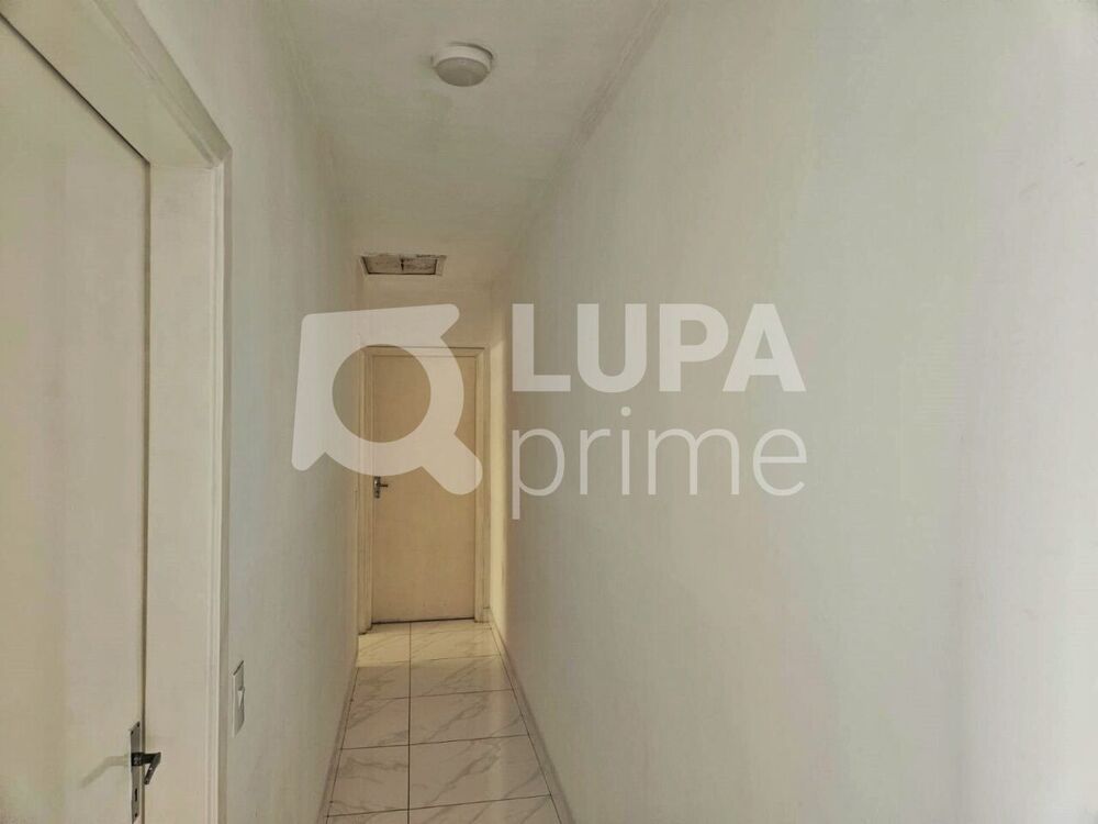 Casa à venda com 3 quartos, 195m² - Foto 1
