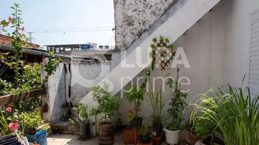 Casa, 6 quartos, 196 m² - Foto 1