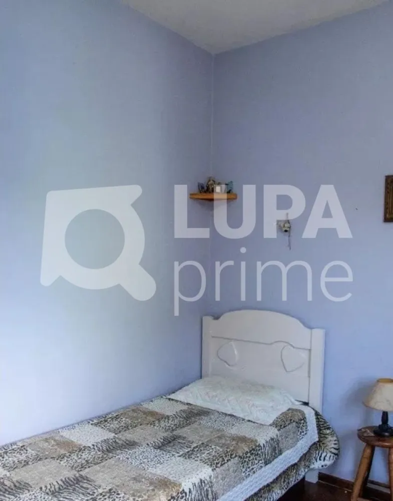 Casa, 6 quartos, 196 m² - Foto 3