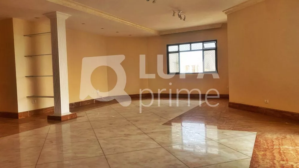 Apartamento à venda com 4 quartos, 253m² - Foto 1