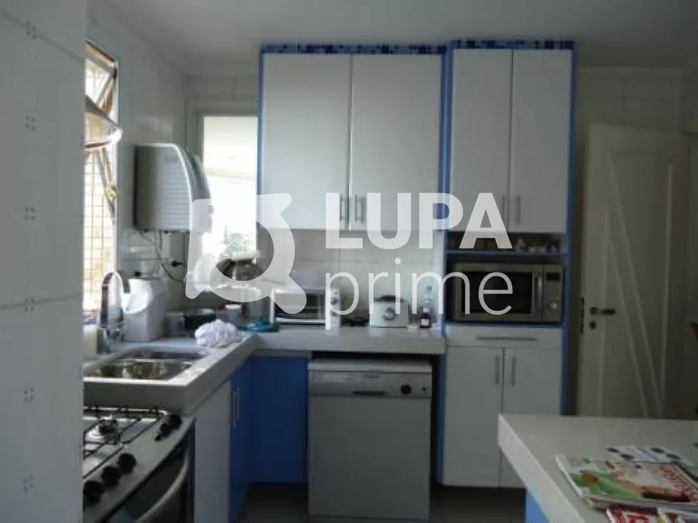 Apartamento à venda com 3 quartos, 125m² - Foto 11