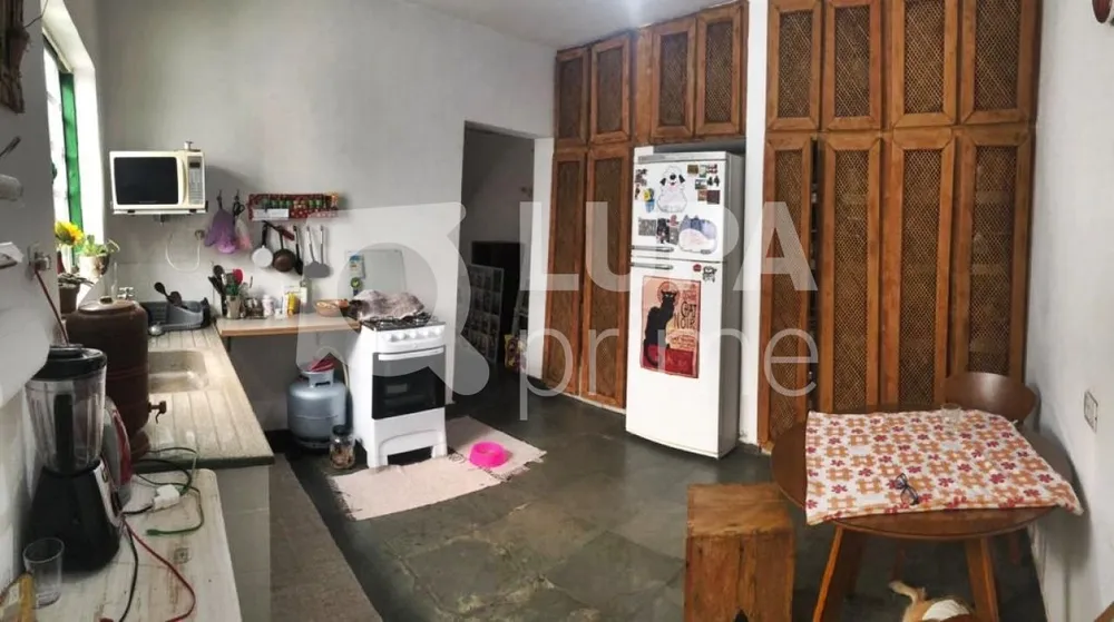 Casa, 4 quartos, 165 m² - Foto 1
