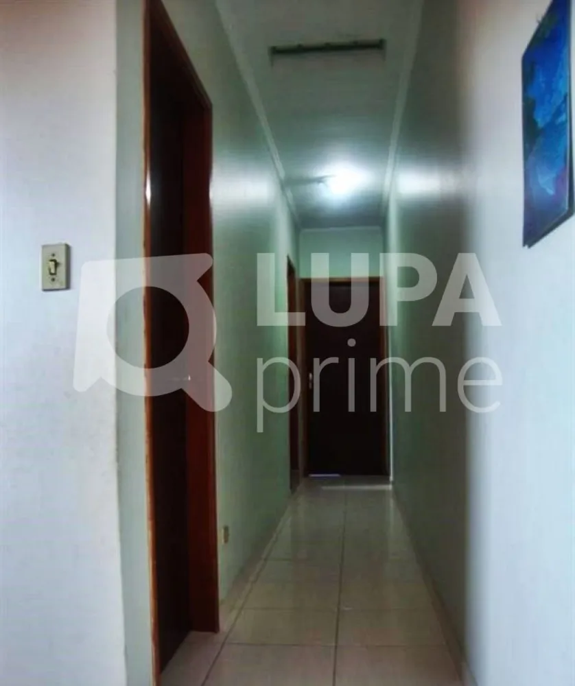 Casa, 3 quartos, 250 m² - Foto 8