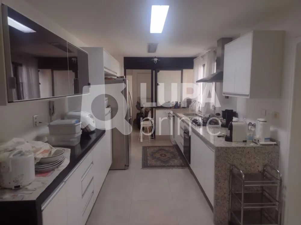 Apartamento, 4 quartos, 240 m² - Foto 2