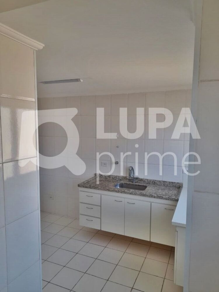 Apartamento à venda com 2 quartos, 64m² - Foto 7