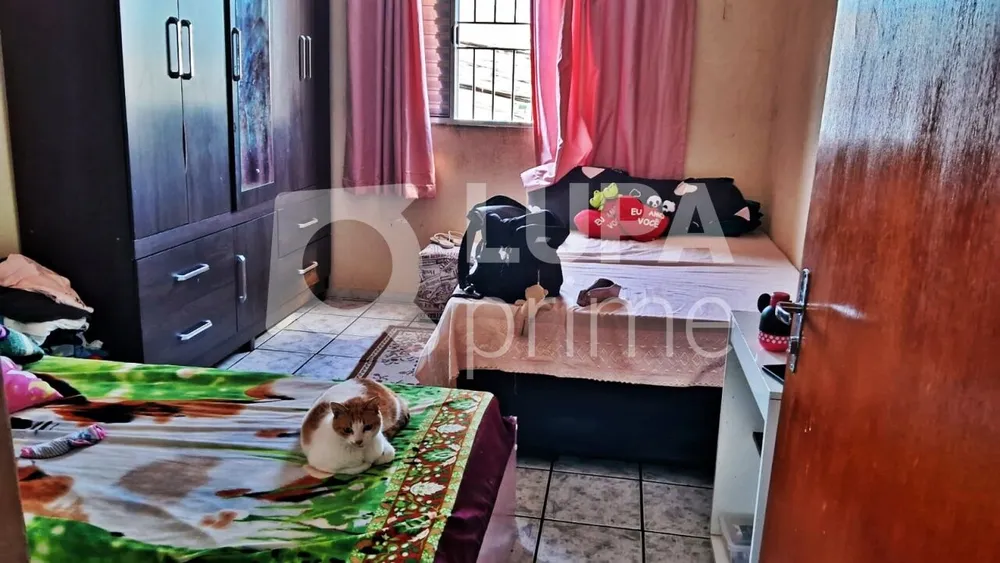 Casa, 6 quartos, 158 m² - Foto 2