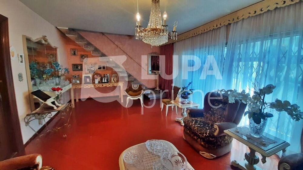 Casa, 3 quartos, 200 m² - Foto 1